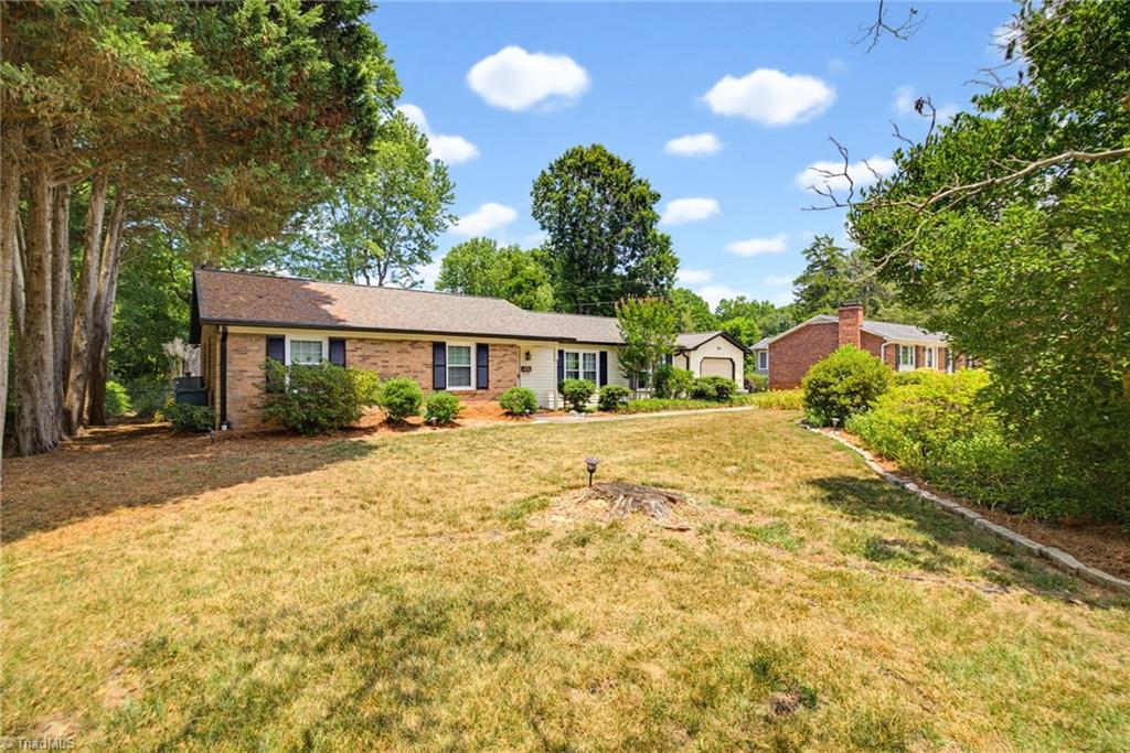 4811 Spilsby Lane Property Photo 3