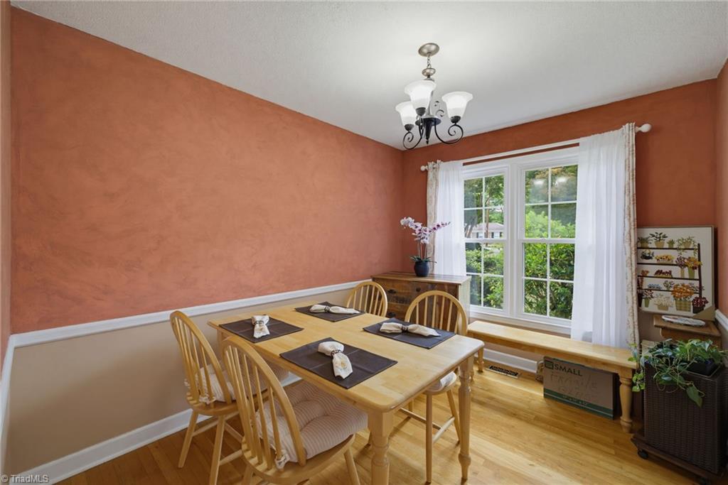4811 Spilsby Lane Property Photo 8