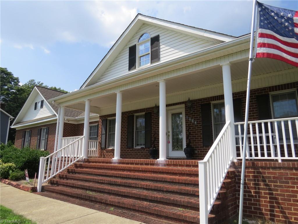 1464 Steve Street Property Photo 1