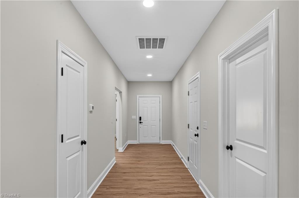 687 Deadmon Road Property Photo 15