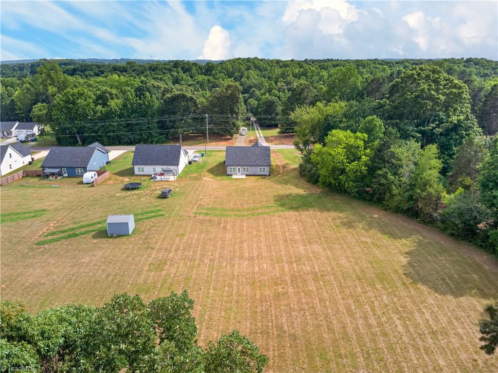 687 Deadmon Road Property Photo 25