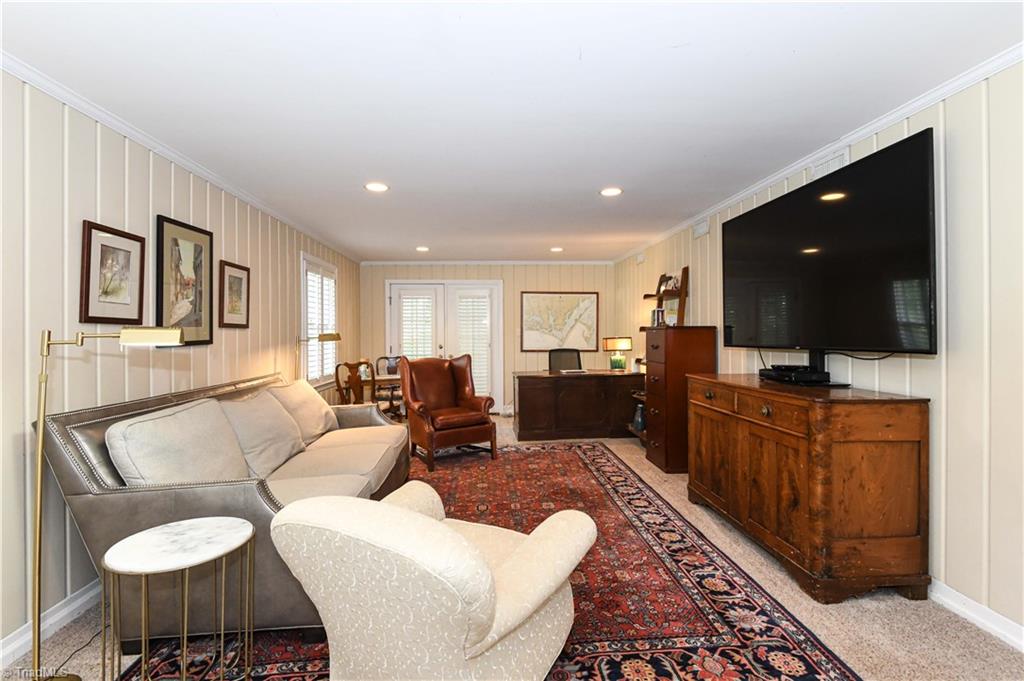 2310 Danbury Road Property Photo 9