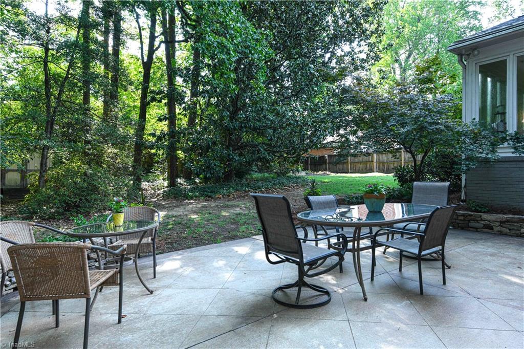 2310 Danbury Road Property Photo 11