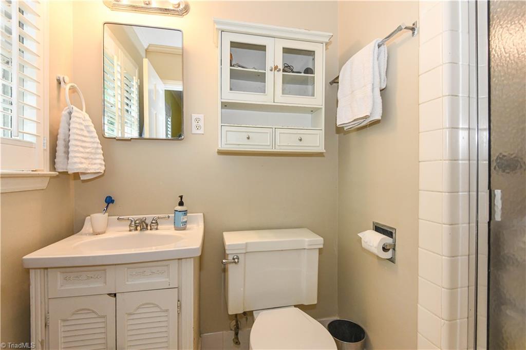 2310 Danbury Road Property Photo 19