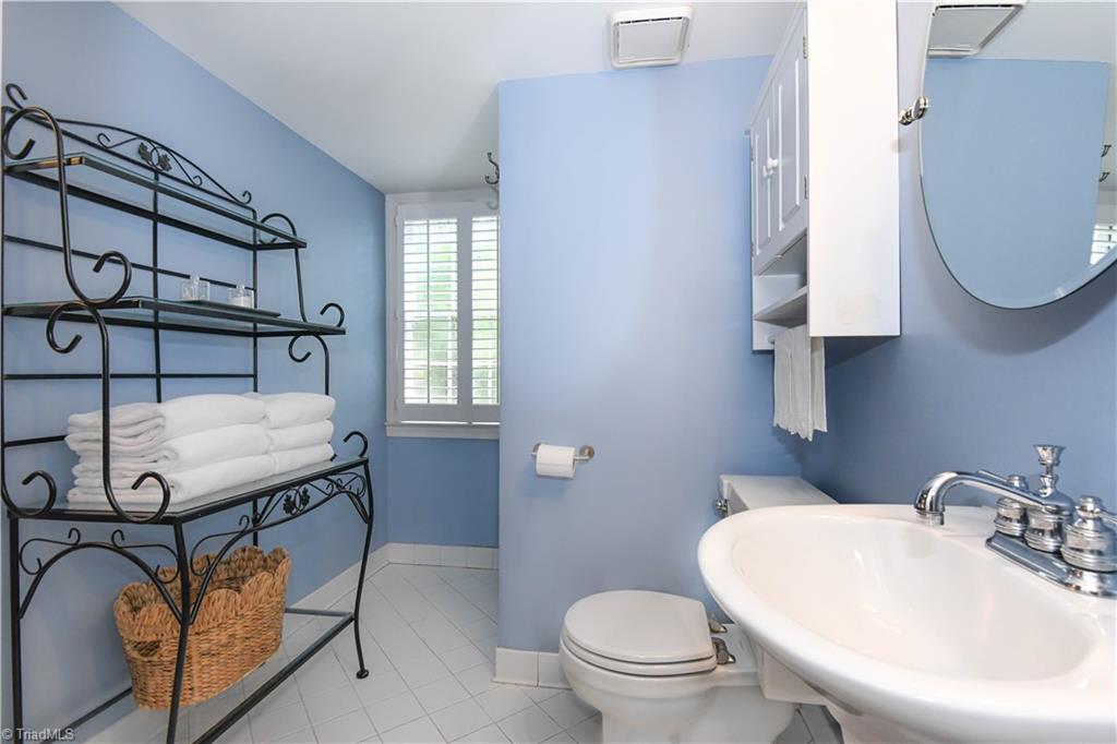 2310 Danbury Road Property Photo 24