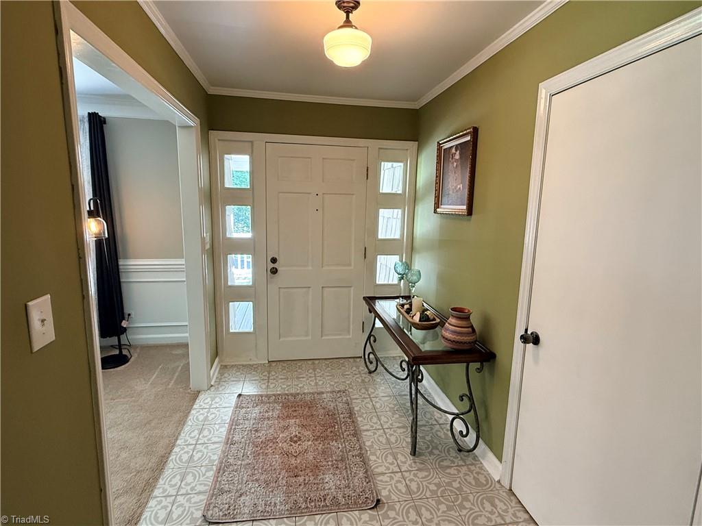 555 Shady Lane Property Photo 15