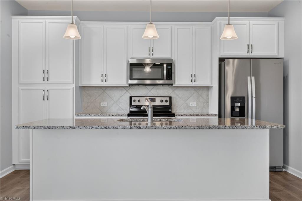 3424 Vickrey Woods Place Property Photo 6
