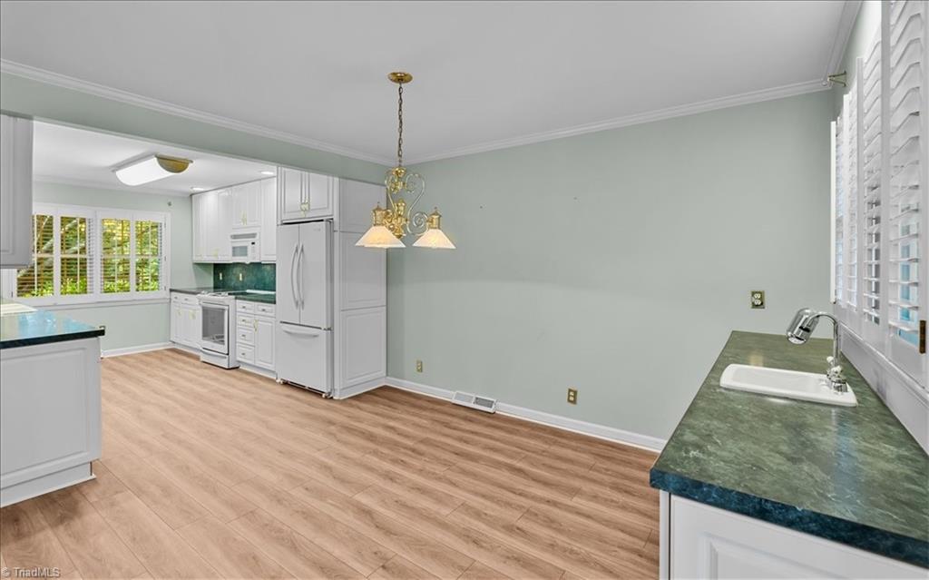 3912 Watauga Drive Property Photo 12