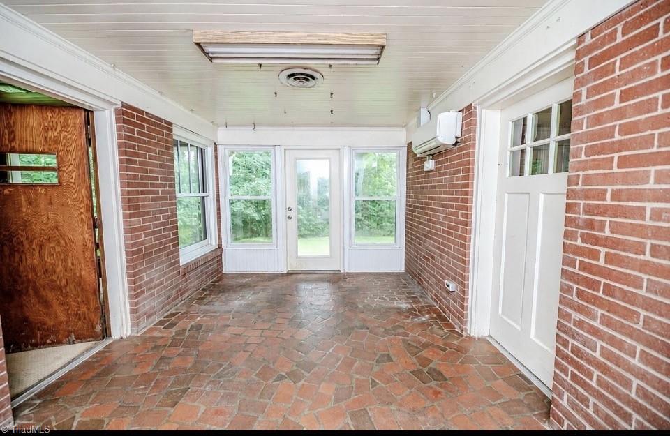 284 Back Creek Road Property Photo 7