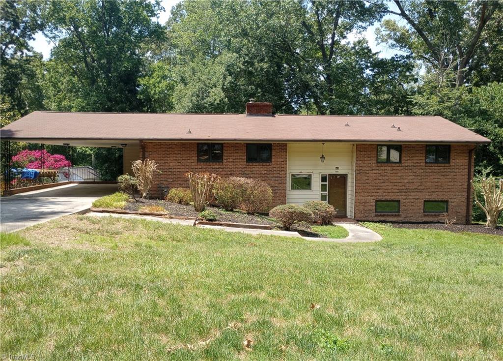606 Willowmoore Avenue Property Photo 1