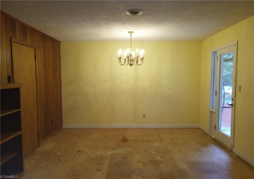 606 Willowmoore Avenue Property Photo 11
