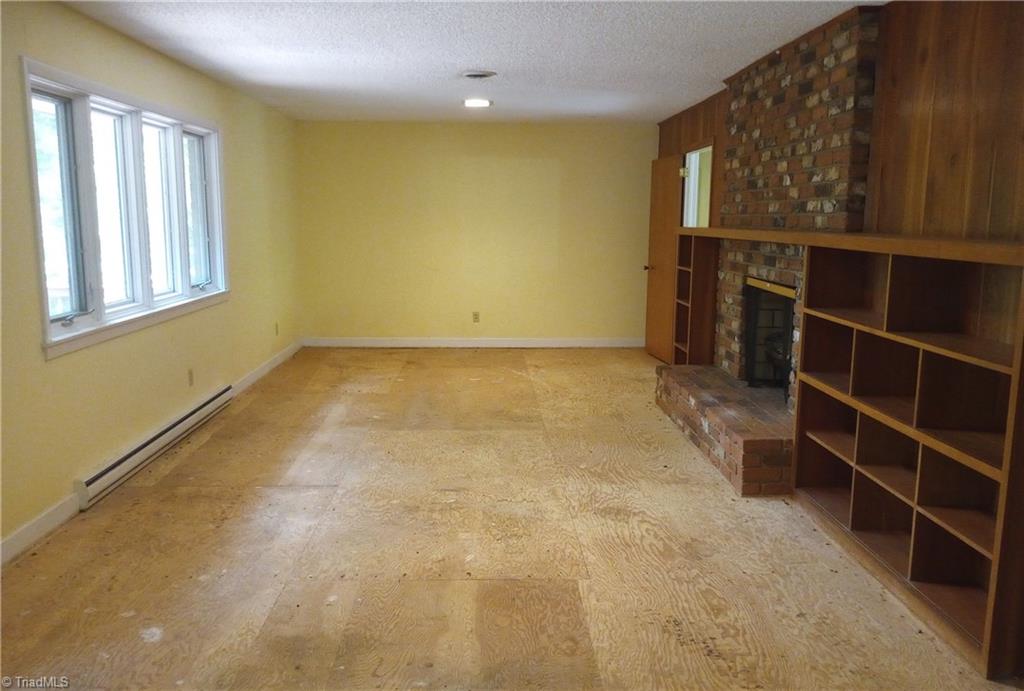 606 Willowmoore Avenue Property Photo 12