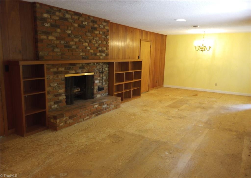 606 Willowmoore Avenue Property Photo 22