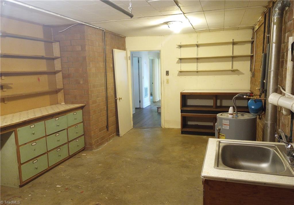 606 Willowmoore Avenue Property Photo 26