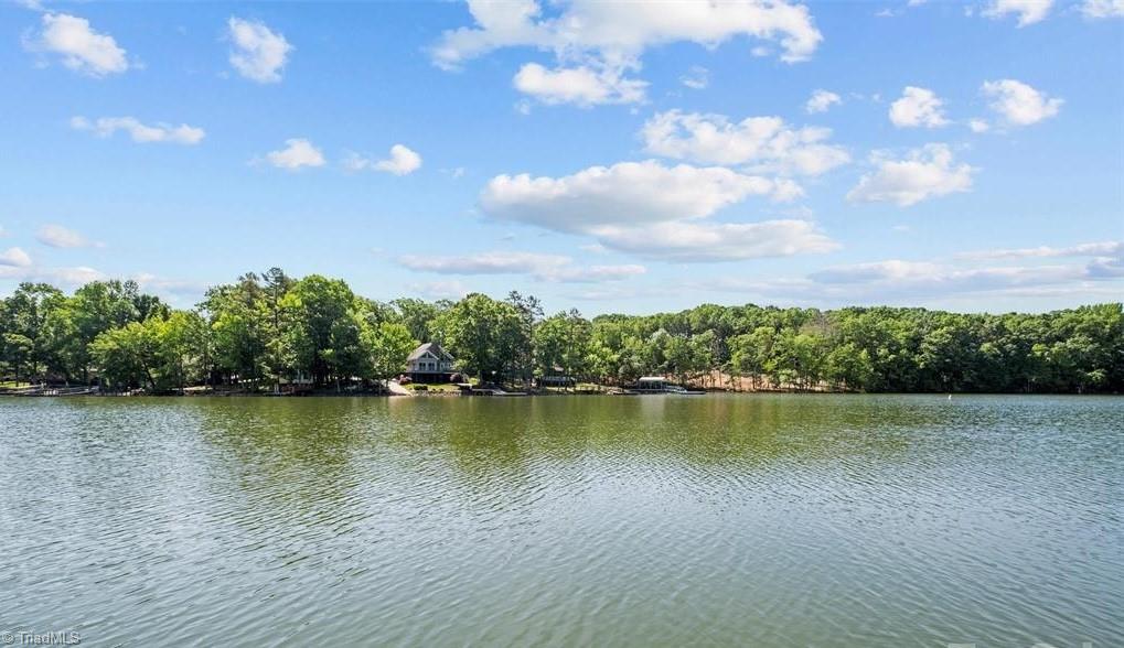 722 Emerald Bay Drive Property Photo 18