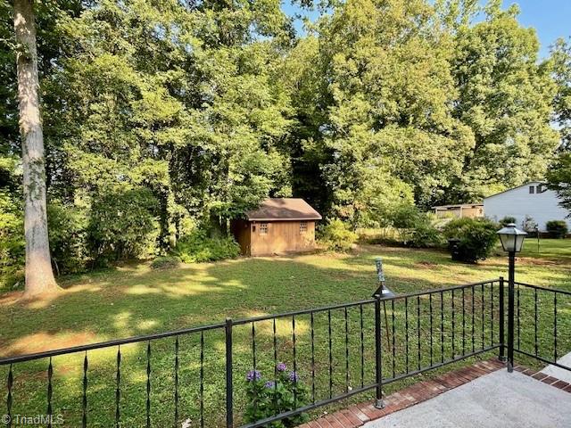 10 Woodcrest Drive Property Photo 23