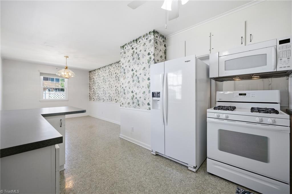 2204 Four Seasons Boulevard Property Photo 6