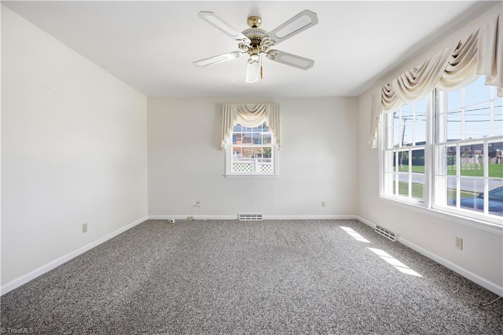 2204 Four Seasons Boulevard Property Photo 9