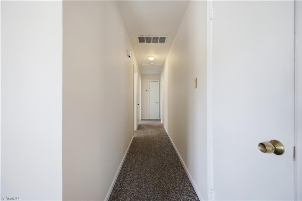 2204 Four Seasons Boulevard Property Photo 17