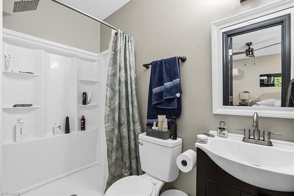226 Friendly Avenue Property Photo 20