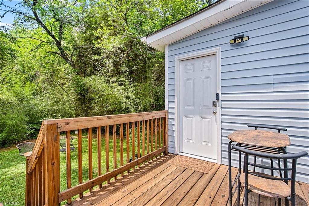 226 Friendly Avenue Property Photo 23