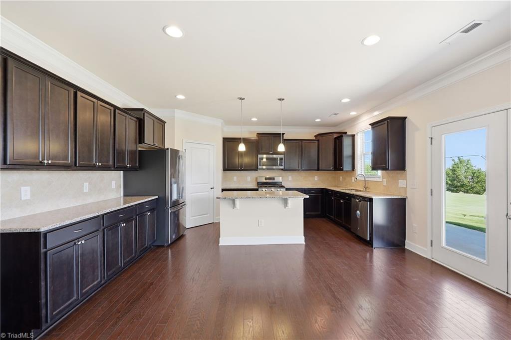 1330 Lael Forest Trail Property Photo 8