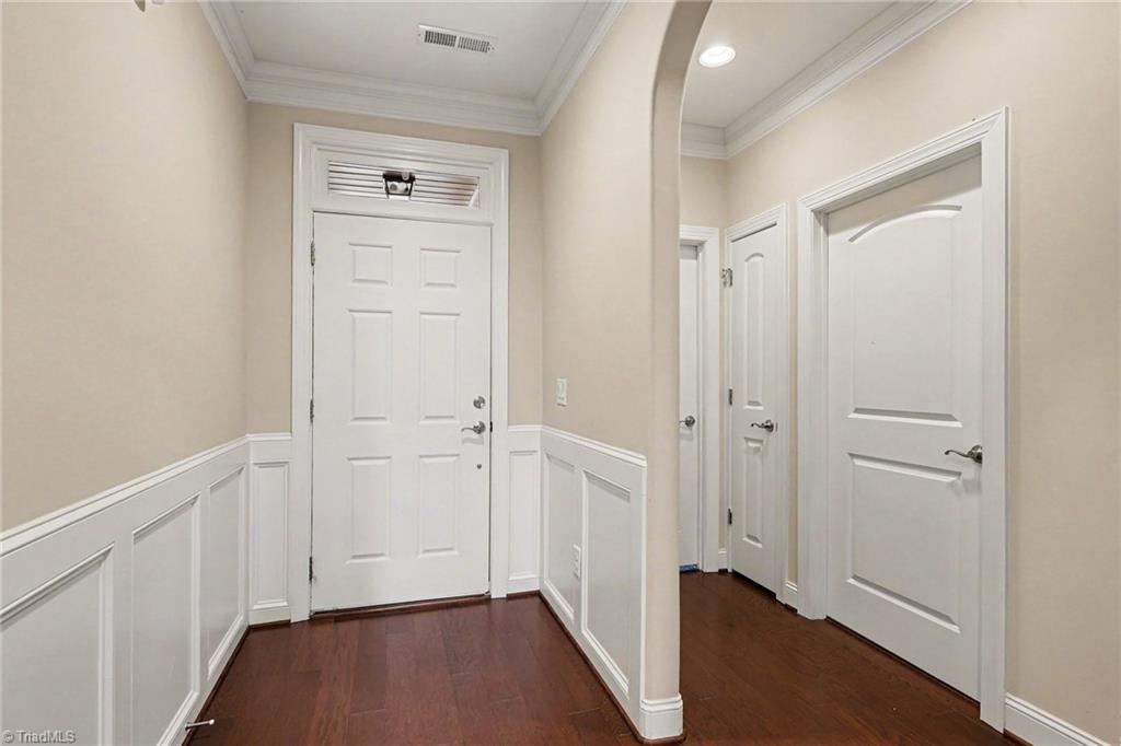 201 Watchtower Court Property Photo 6
