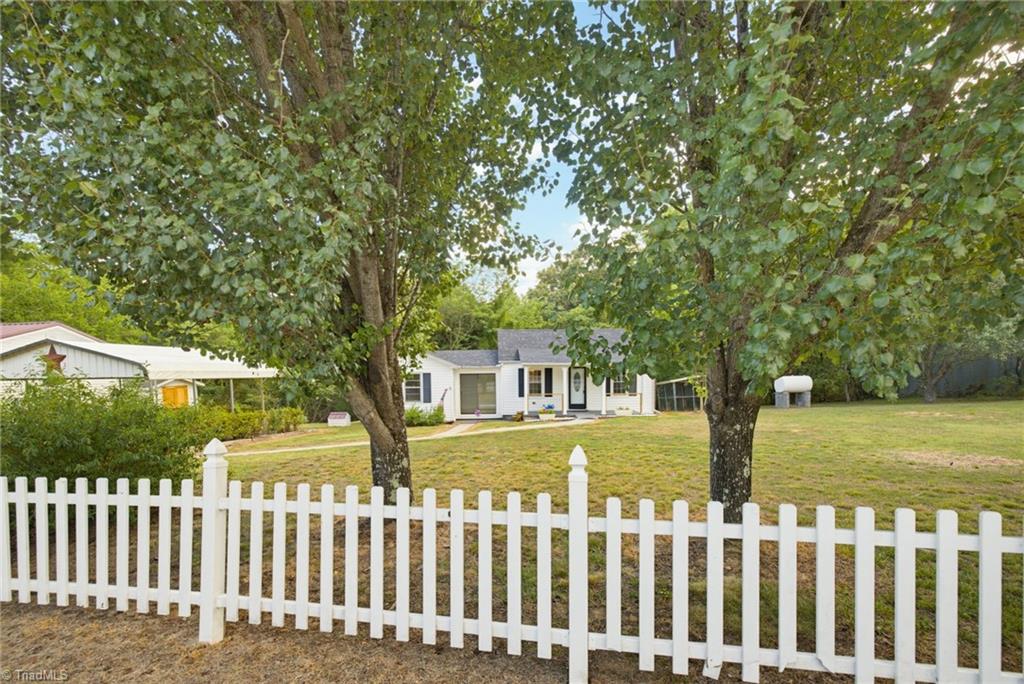 2682 Anglin Mill Road Property Photo 2