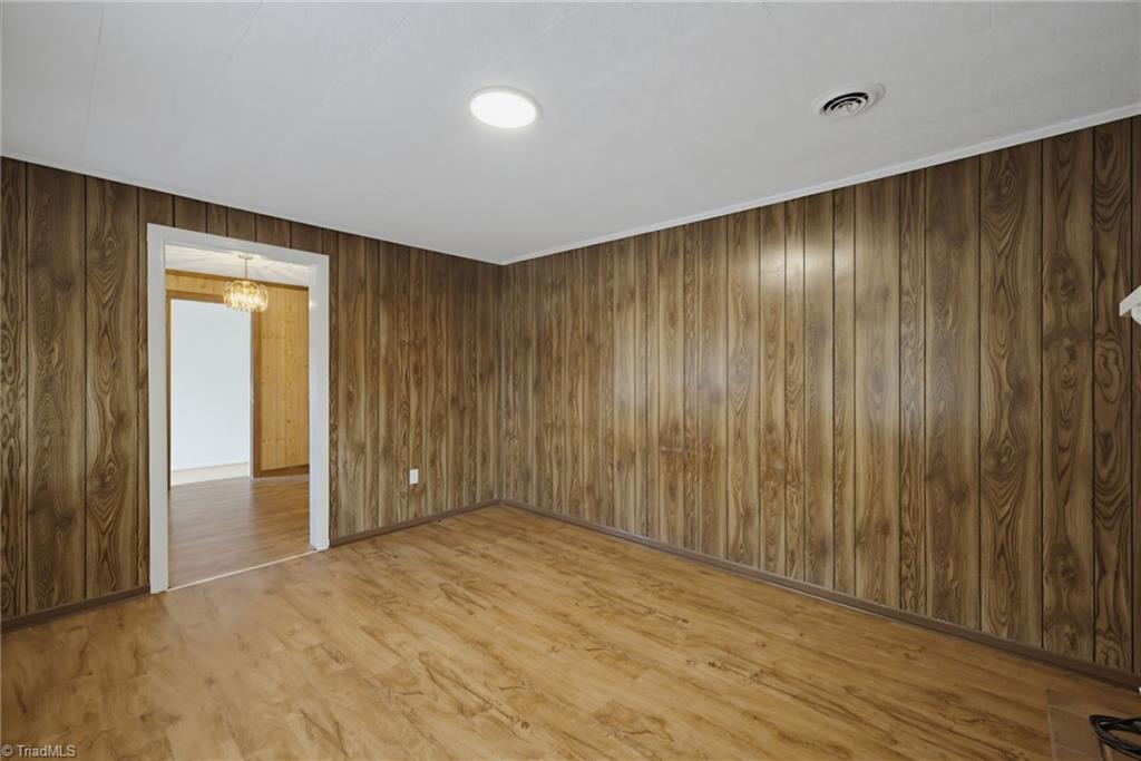 2682 Anglin Mill Road Property Photo 8
