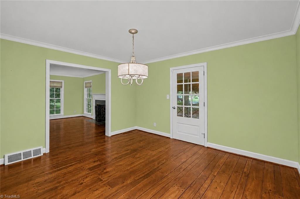 809 Hillcrest Drive Property Photo 10