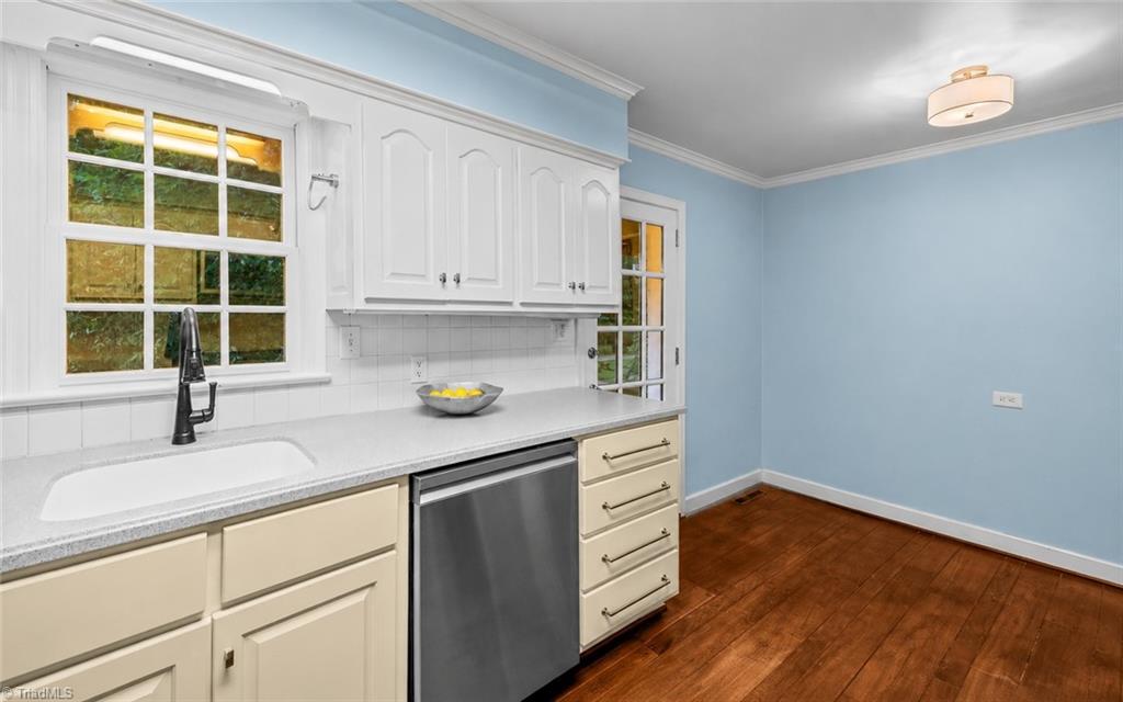 809 Hillcrest Drive Property Photo 17
