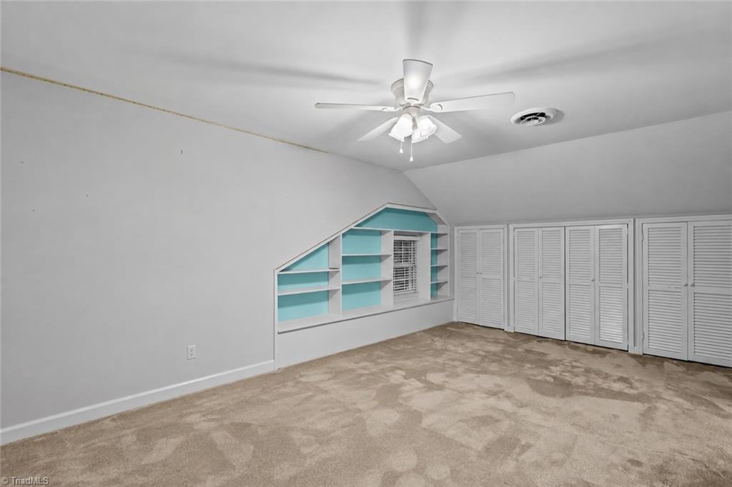 809 Hillcrest Drive Property Photo 30