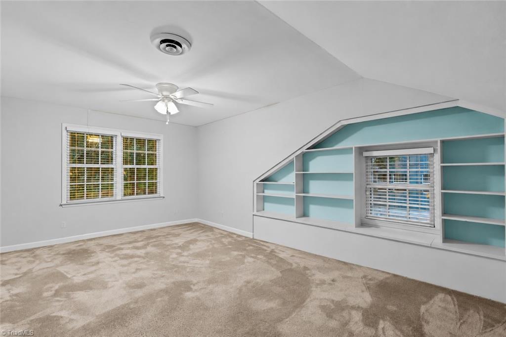 809 Hillcrest Drive Property Photo 31