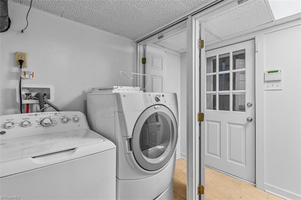 809 Hillcrest Drive Property Photo 46