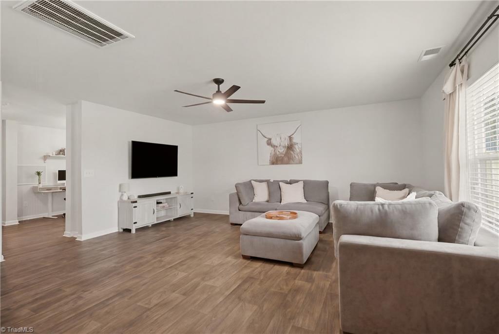 4011 Bobtail Court Property Photo 6