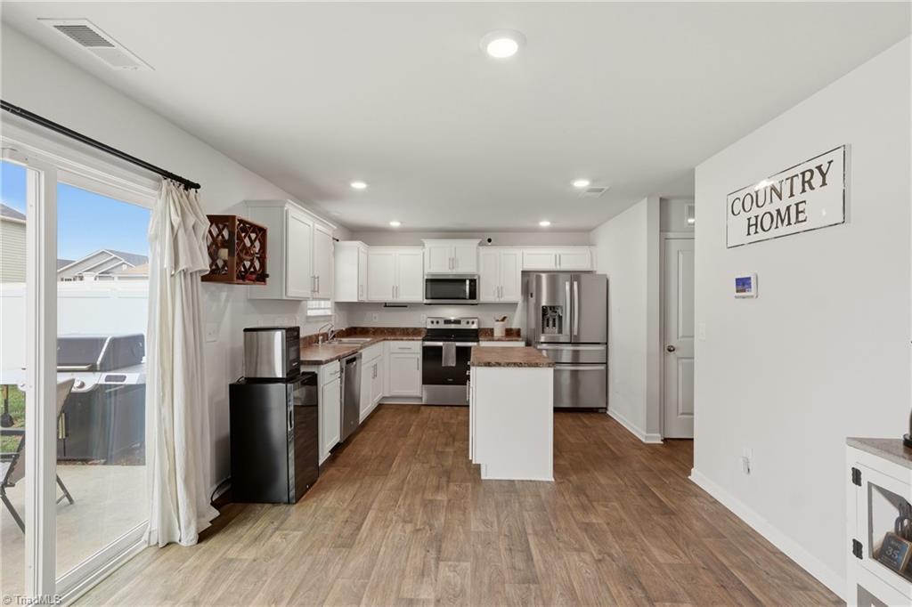 4011 Bobtail Court Property Photo 10