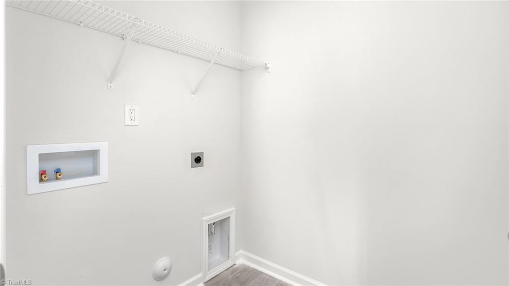 1015 Slingshot Drive Property Photo 20