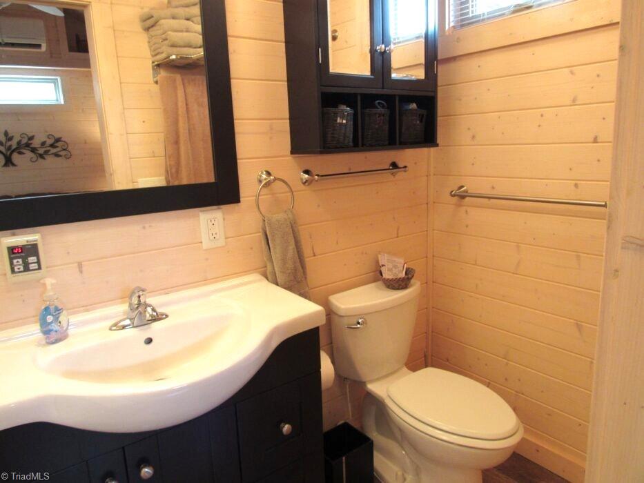 2524 Edmonds Road # 62 Property Photo 6