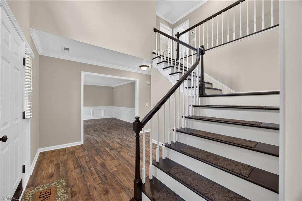 770 Somerset Drive Property Photo 7