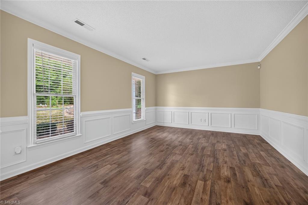 770 Somerset Drive Property Photo 10