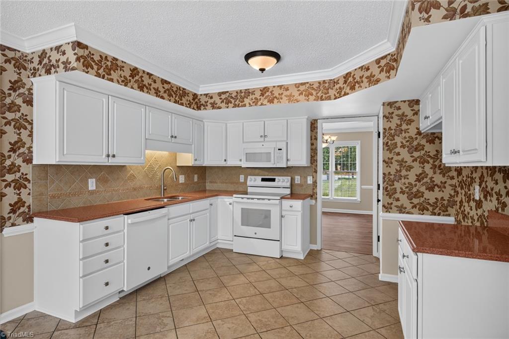 770 Somerset Drive Property Photo 18
