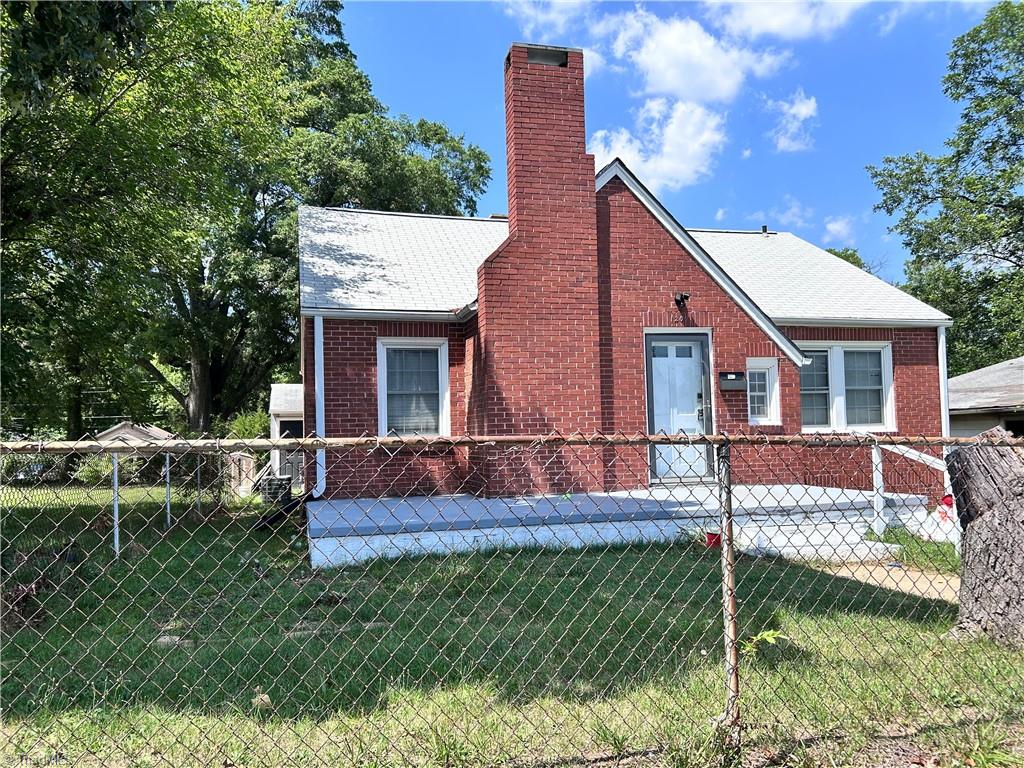 1209 Filbert Place Property Photo 1