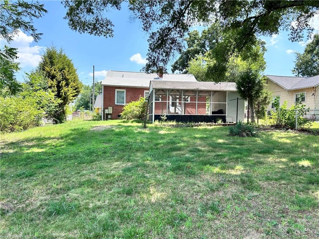 1209 Filbert Place Property Photo 2
