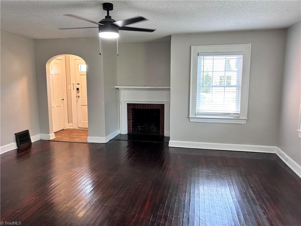 1209 Filbert Place Property Photo 8