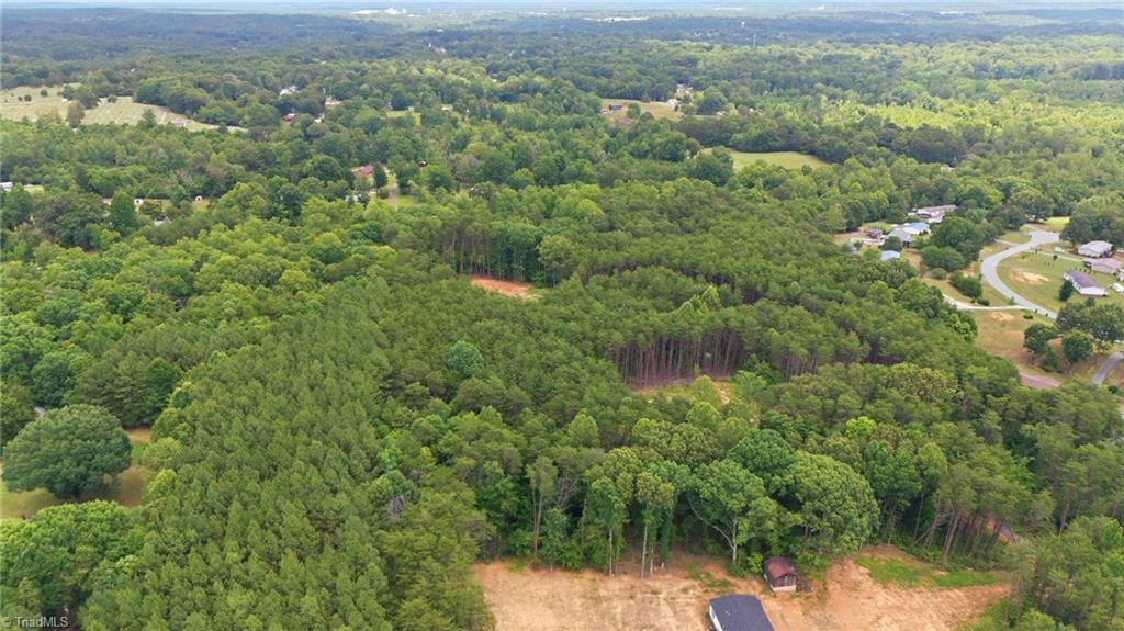 00 Pinehaven Trail Property Photo 5
