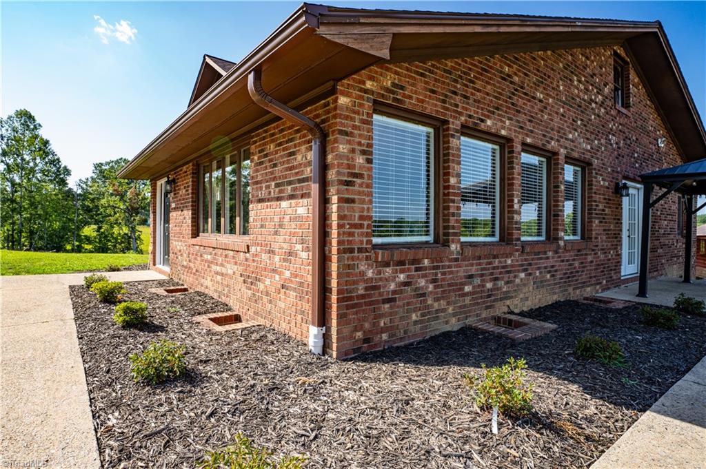 1437 Price Road Property Photo 7