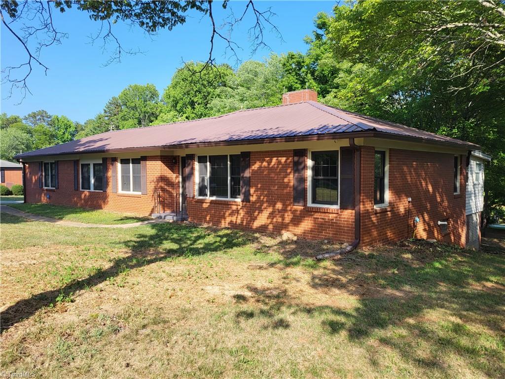 2678 Allred Road Property Photo 7