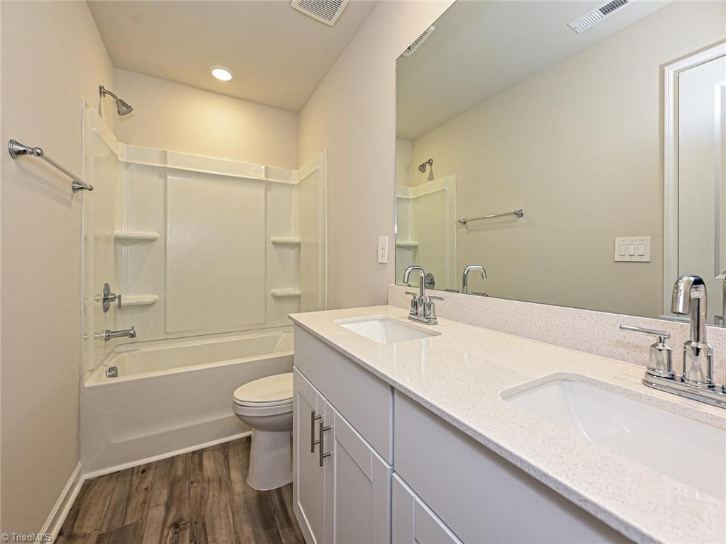 100 Frontiersman Drive Property Photo 9