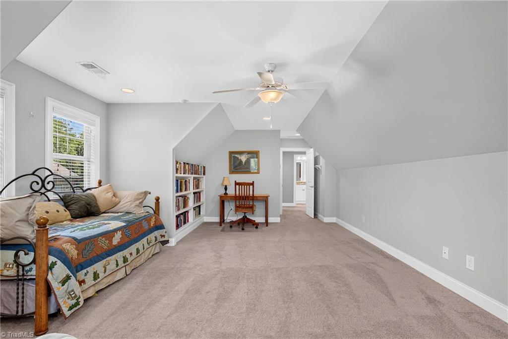 820 Dunleigh Drive Property Photo 29