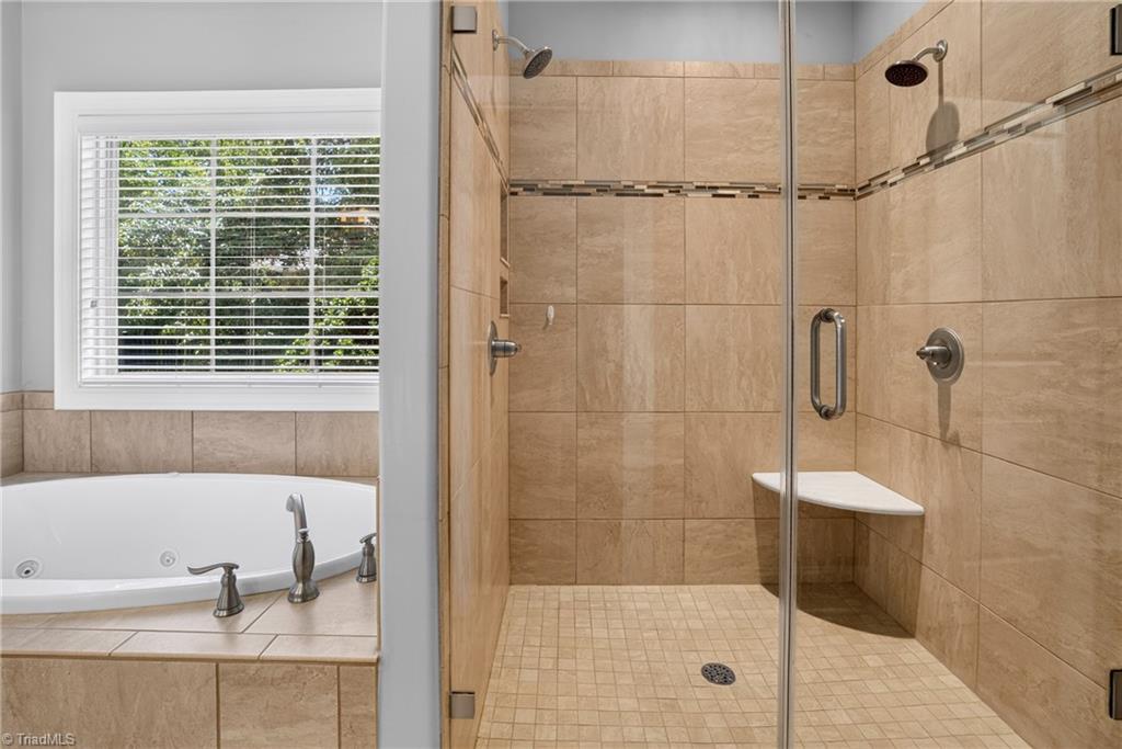 820 Dunleigh Drive Property Photo 36